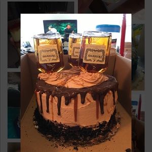 Meet your Posher, Queen